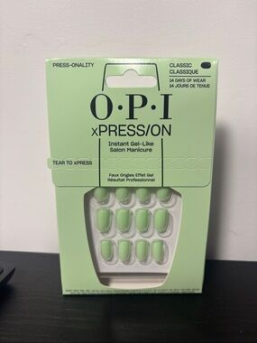 OPI xPRESS/ON Instant Gel-Like Press-On Nails in Pastel Green